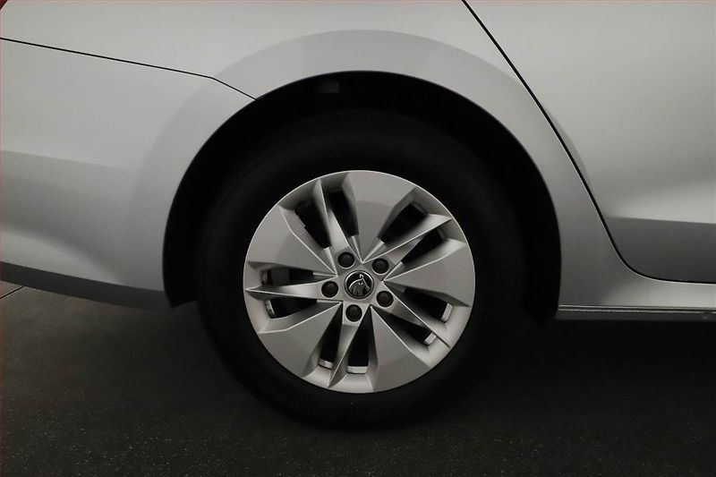 Škoda Octavia (2023) Ambition 2.0 TDI, ČR,1.maj - fotka 11 z 15