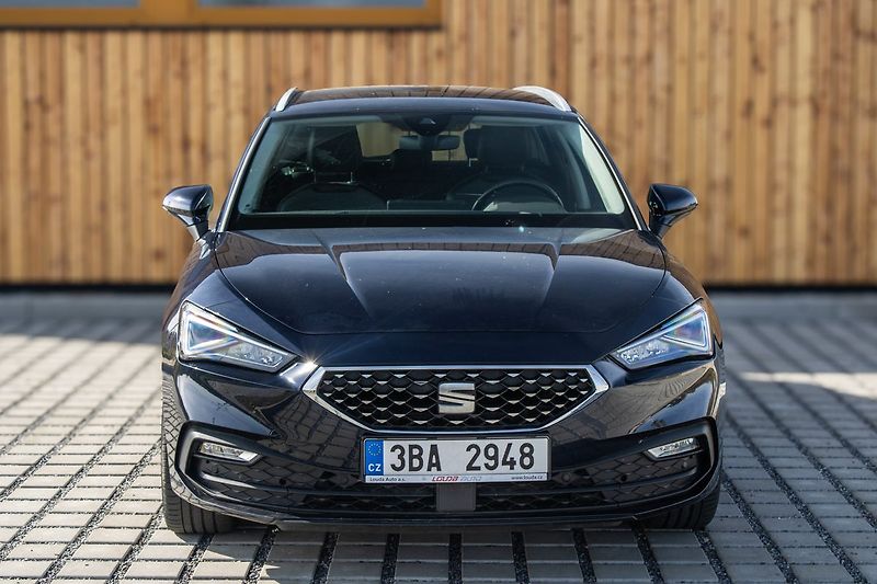 Seat Leon - fotka 2 z 29