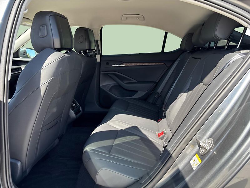 Škoda Superb L&K 2.0TDI 142kW 4x4 DSG - fotka 12 z 30