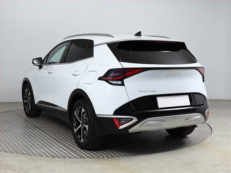 Kia Sportage (2022) 1.6 CRDi, Serv.kniha, Kůže - fotka 4 z 23