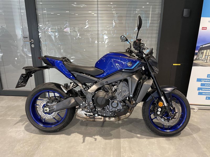Yamaha MT-09 Y-AMT EU5+ - fotka 2 z 11