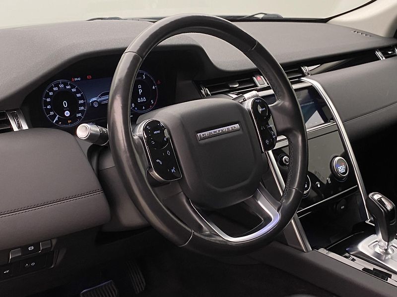 Land Rover Discovery Sport D150 S AWD AUT CZ - fotka 18 z 43