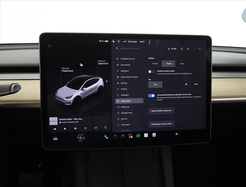 Tesla Model Y (2023) RWD LFP 60kWh, SoH 97% - fotka 25 z 33