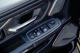 Dodge RAM (2023) 1500 5.7 HEMI V8 LIMITED/NIGHT - náhled 13