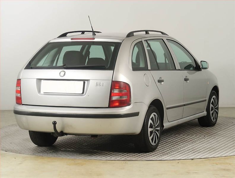 Škoda Fabia (2003) 1.9 TDI, po STK, Tažné, Klima - fotka 5 z 16