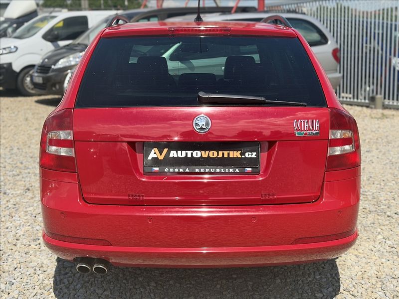 Škoda Octavia 2,0 TDI RS 125kW - fotka 6 z 23