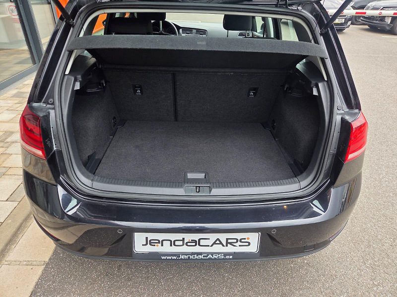 Volkswagen Golf (2018) 1.6 TDI - fotka 7 z 7