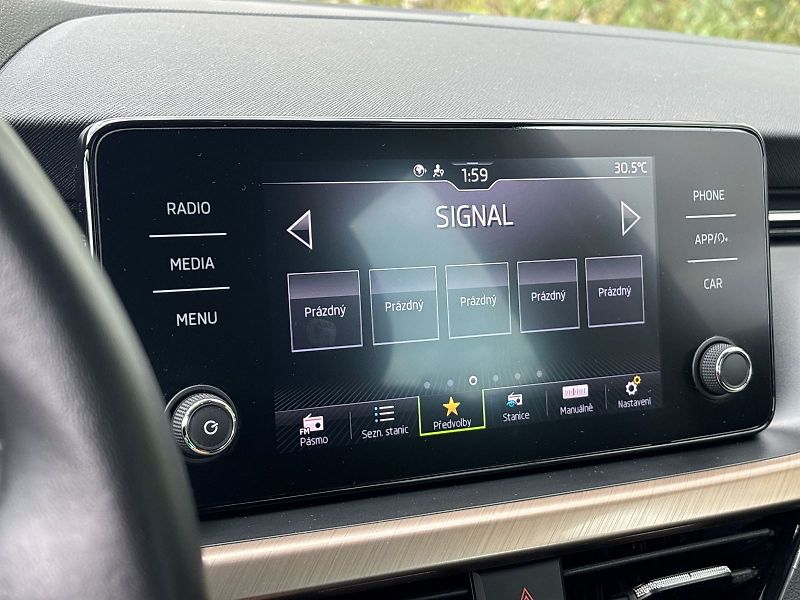 Škoda Scala (2023) 1.5 TSI Style - fotka 13 z 30