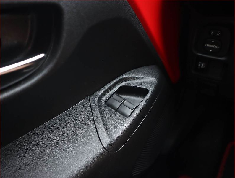 Toyota Aygo (2018) x-cite 1.0 VVT-i, Automat - fotka 17 z 18