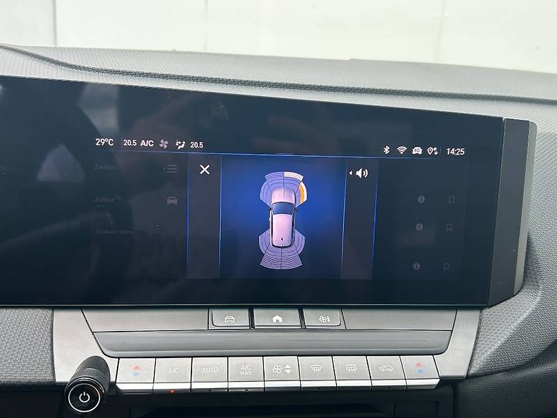 Opel Astra Elegance AT8 1,2 TURBO - fotka 19 z 25
