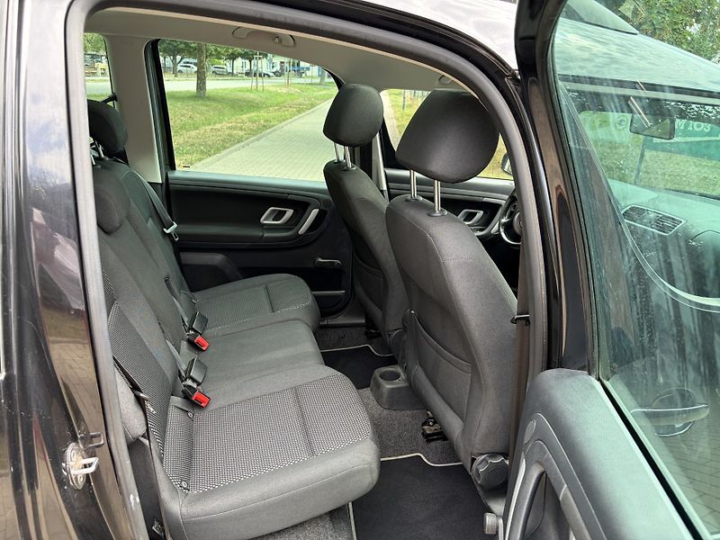 Škoda Roomster 1.6 Scout Plus Edition - fotka 23 z 32