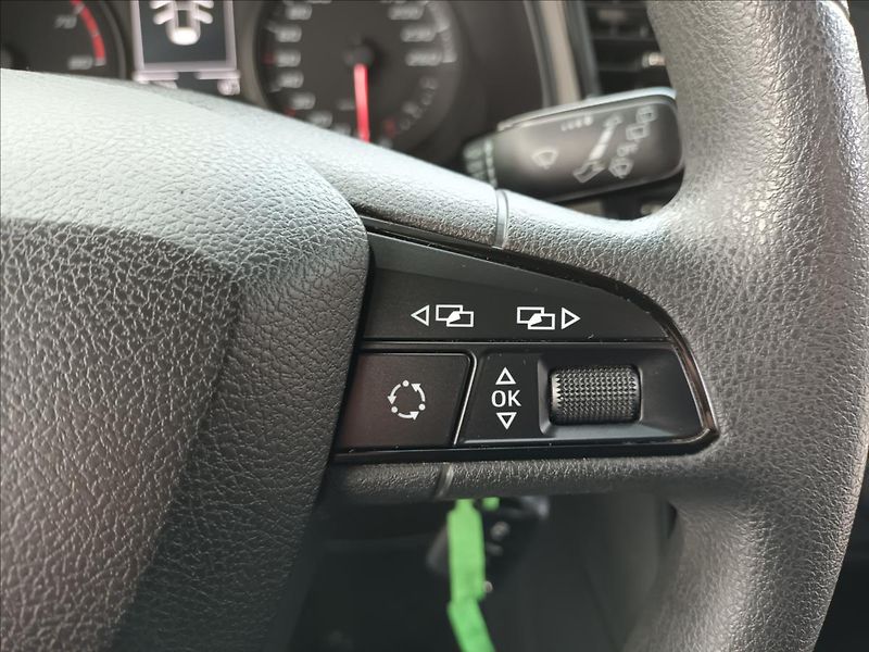 Seat Leon 1,2 TSI,77KW,SERVISKA,KLIMA, - fotka 32 z 41