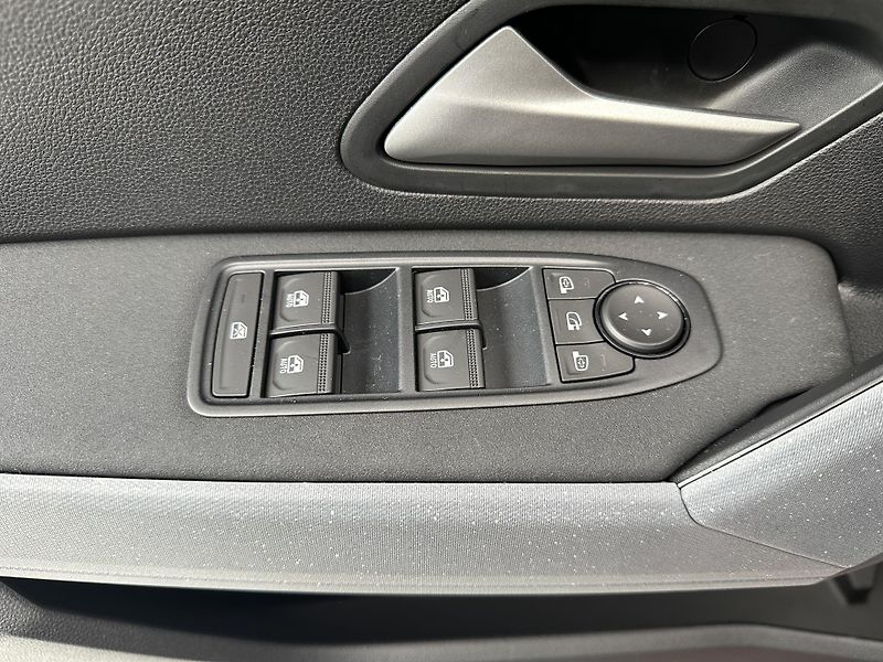 Dacia Bigster (2026) Hybrid 155 JOURNEY+STŘEŠ. OKNO - fotka 9 z 18
