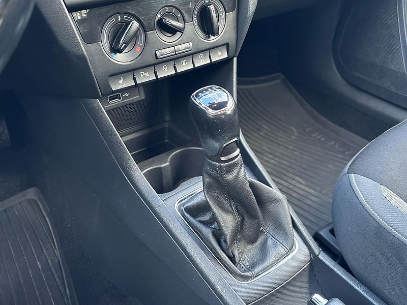 Škoda Rapid Ambition - fotka 19 z 22