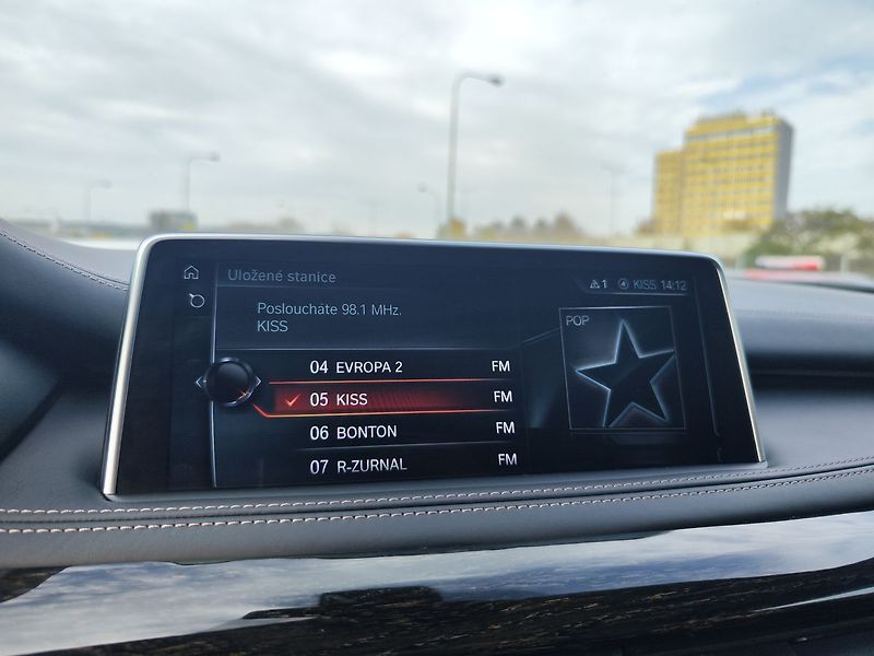 BMW X5 30d/190kW xDrive AT - fotka 20 z 38