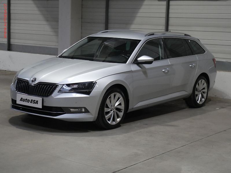 Škoda Superb (2018) 2.0TDi 4x4, ČR, Style, DSG - fotka 3 z 23
