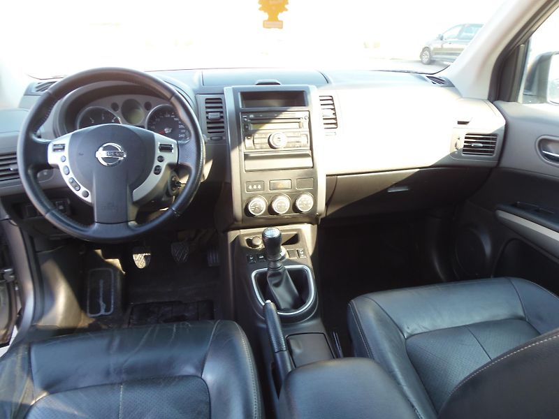 Nissan X-Trail (2010) 2.0 DCi 4x4 manuál ČR původ - fotka 10 z 23