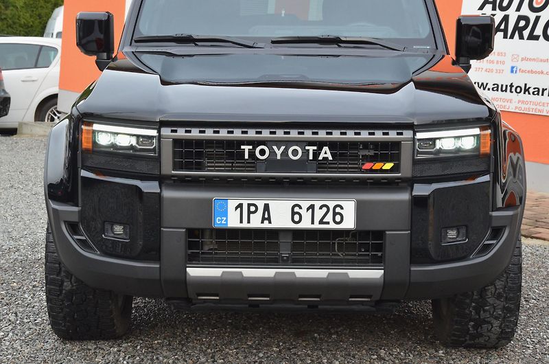 Toyota Land Cruiser 2.4 iFORCE MAX / ČR (Dajbych) - fotka 9 z 45