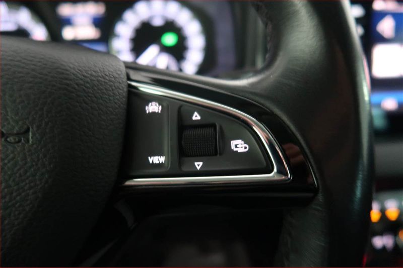 Škoda Karoq (2020) 1.5 TSI - fotka 19 z 20