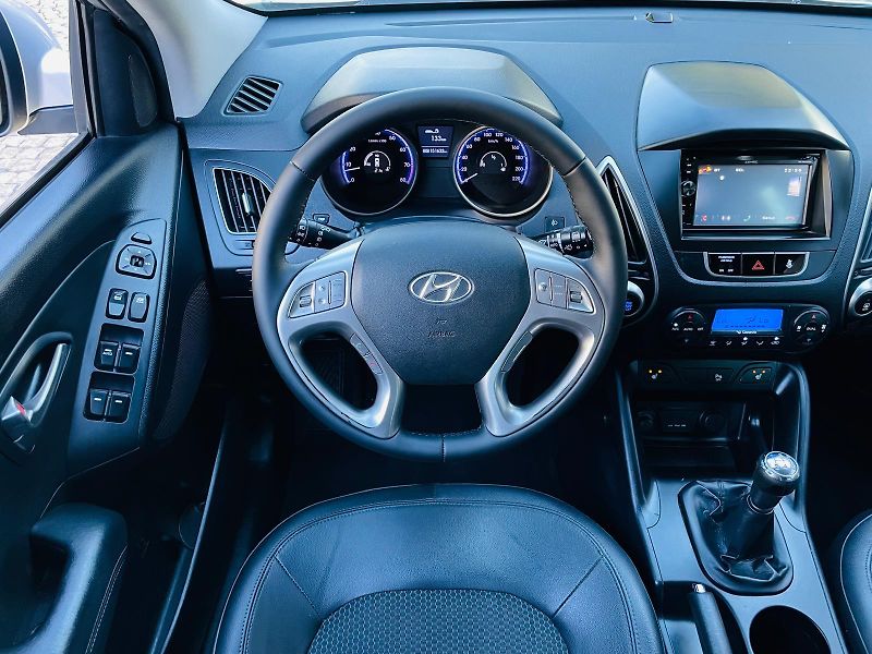 Hyundai ix35 2.0i MANUÁL VÝHŘEV SERVISKA - fotka 26 z 45