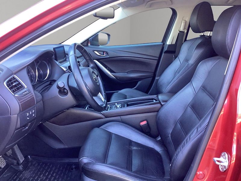 Mazda 6 (2015) 2,2 SkyActive-D 129 kW, NAVI, - fotka 9 z 19