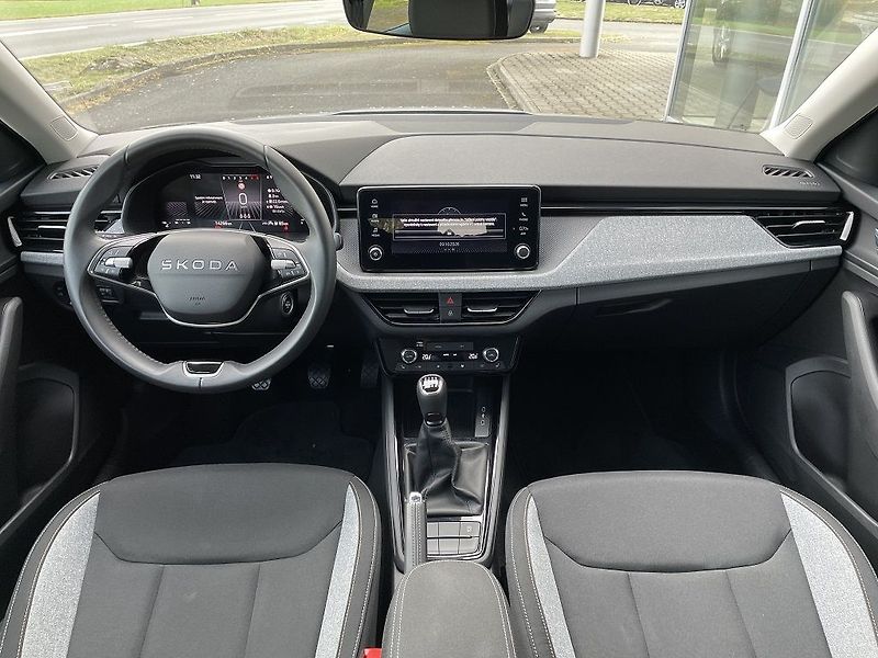 Škoda Scala Selection 1.0 TSI 85 kW - fotka 9 z 13