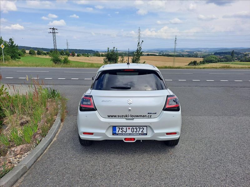 Suzuki Swift 1,2 PREMIUM HYBRID MY26 - fotka 6 z 20