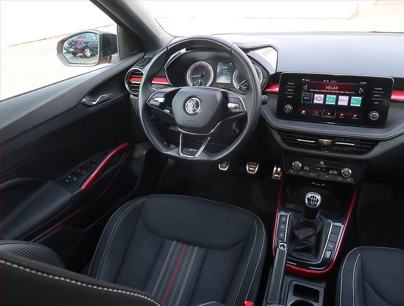 Škoda Fabia (2023) Monte Carlo 1.0 TSI - fotka 7 z 19