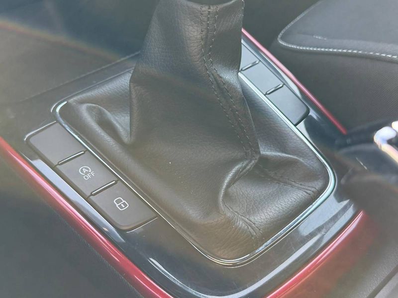 Škoda Fabia Monte Carlo 1,0 TSI 70 kW 5° M - fotka 23 z 30