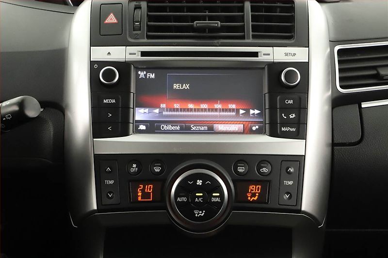 Toyota Verso (2014) 1.6 D-4D, Tempomat - fotka 9 z 14