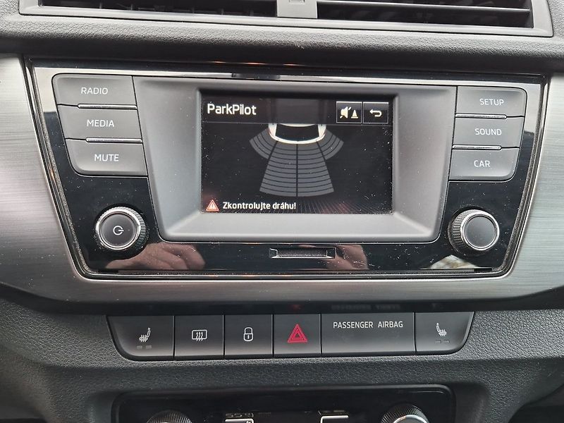 Škoda Fabia Style Combi 1.2 TSI 81kW - fotka 17 z 23