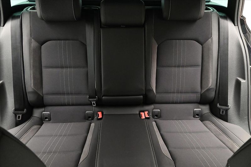 Volkswagen Passat 2,0 TDI 147kW Alltrack DSG 4Mo - fotka 28 z 32