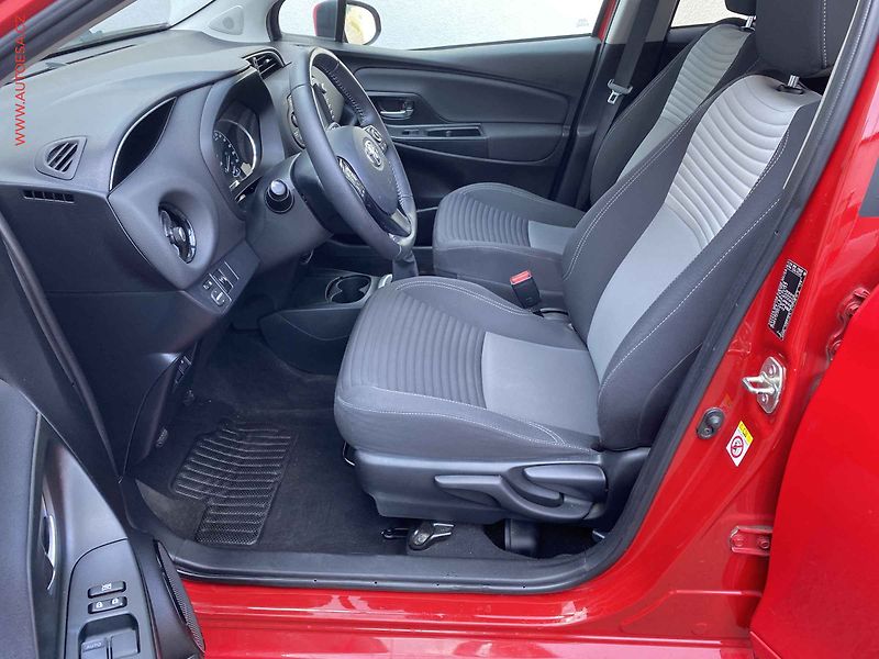 Toyota Yaris (2018) 1.5 VVT-i, 2.maj,ČR, Active - fotka 7 z 16