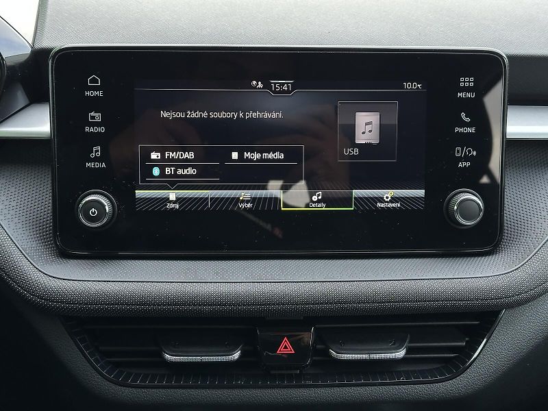 Škoda Fabia 1.0TSi 95PS LED V.Cockpit Clim - fotka 23 z 36