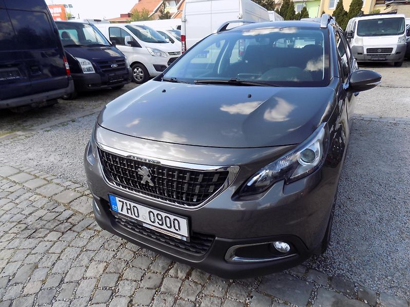 Peugeot 2008 1,2I 60 KW ACTIVE, TAŽNÉ, ČR - fotka 2 z 41