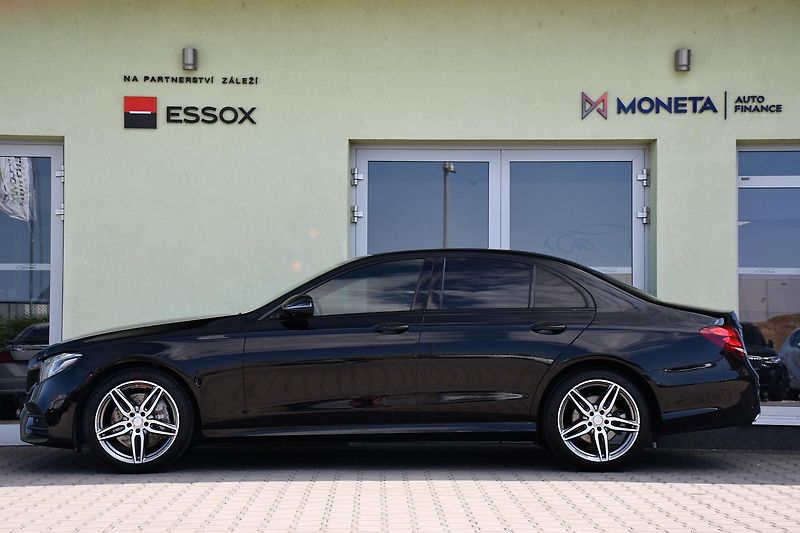 Mercedes-Benz Třídy E 350D AMG K360° HEAD-UP - fotka 2 z 51