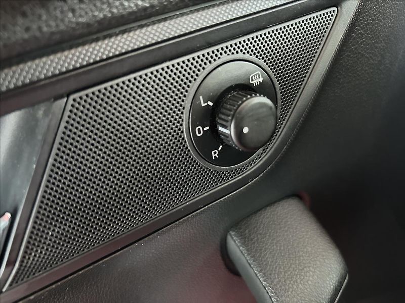 Škoda Fabia 1,0   MPI 55kW,SERVISKA,DPH - fotka 9 z 17