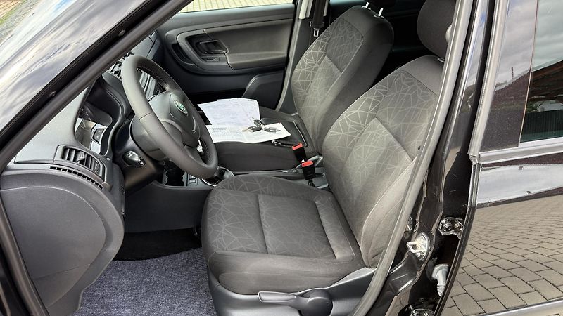 Škoda Fabia 1.2TSi*63kW*FAMILY*140TKM*TOP* - fotka 11 z 26
