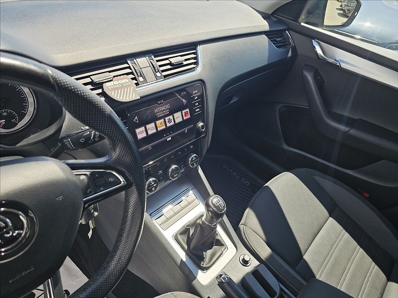 Škoda Octavia III 1,4TSi 110KW Ambition - fotka 13 z 44