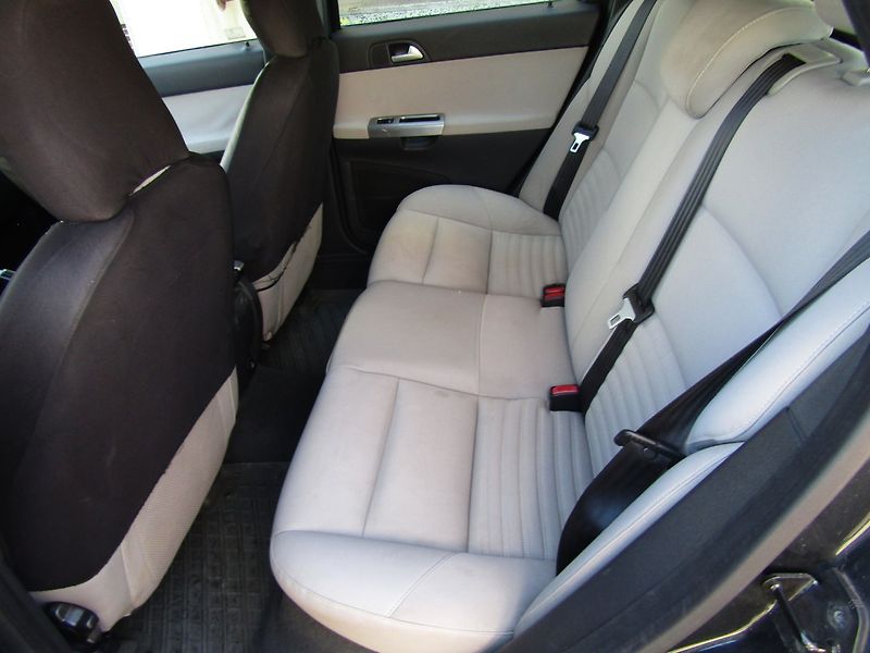 Volvo V50 (2009) 1.8 16V kW - fotka 20 z 35