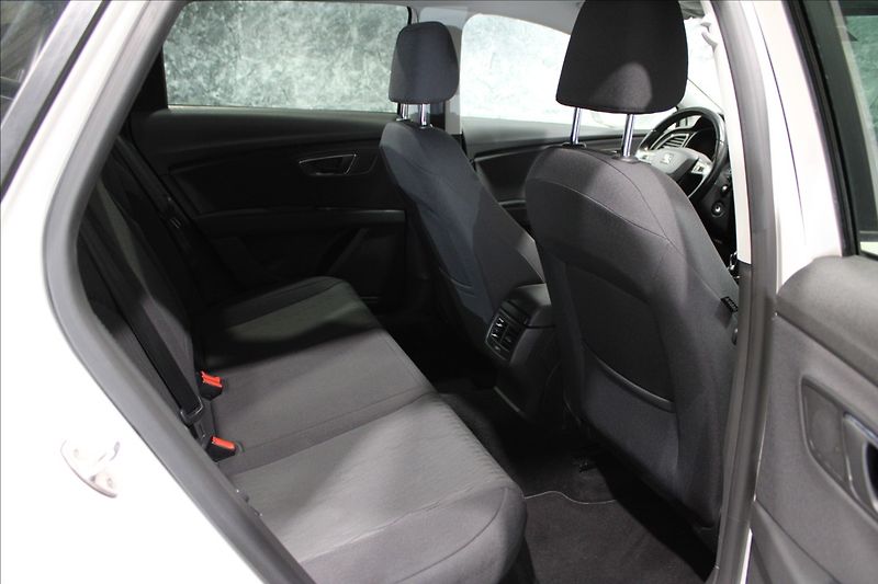Seat Leon 1,4 TGi Style LED CZ původ - fotka 12 z 29