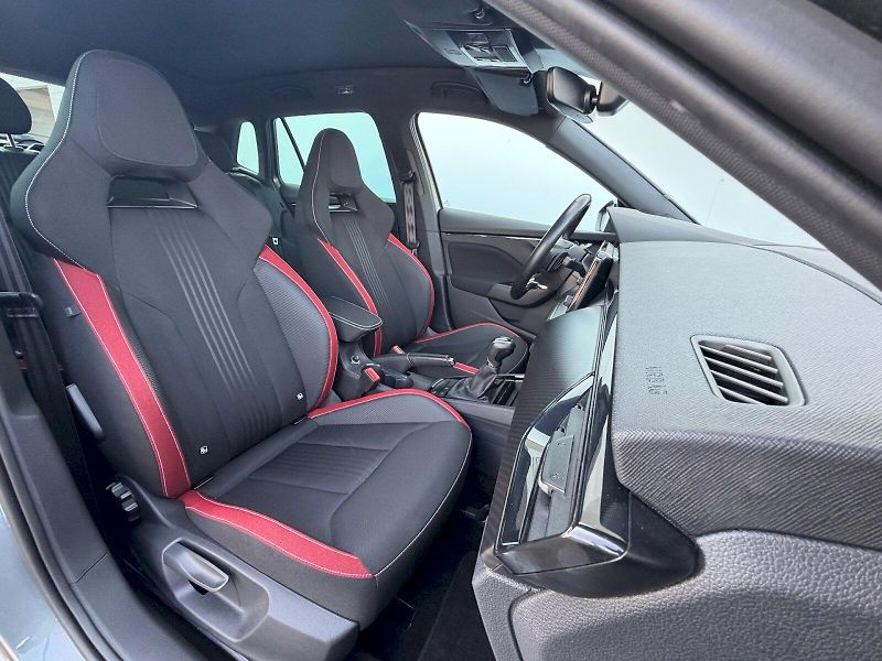 Škoda Kamiq (2024) 1.0 TSI 81kW DSG Monte Carlo - fotka 30 z 35