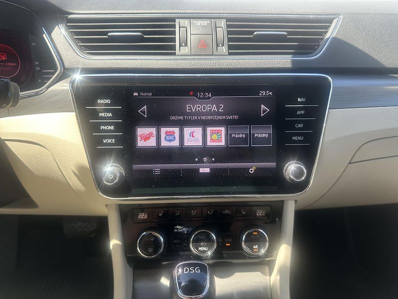 Škoda Superb (2020) 2.0 TDI rezervace - fotka 28 z 30