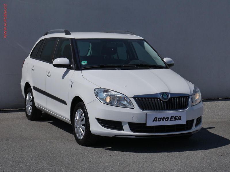 Škoda Fabia (2012) 1.2 TSi, Ambition - fotka 1 z 19