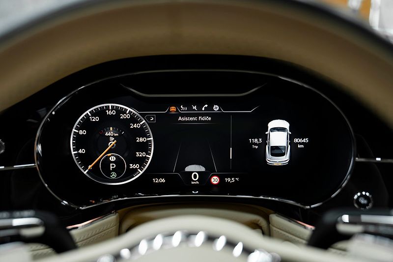 Bentley Continental GT Touring, City, Nočné videnie - fotka 8 z 25