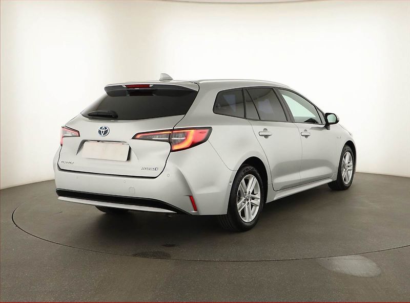 Toyota Corolla (2021) Comfort 1.8 Hybrid, Automat - fotka 5 z 15