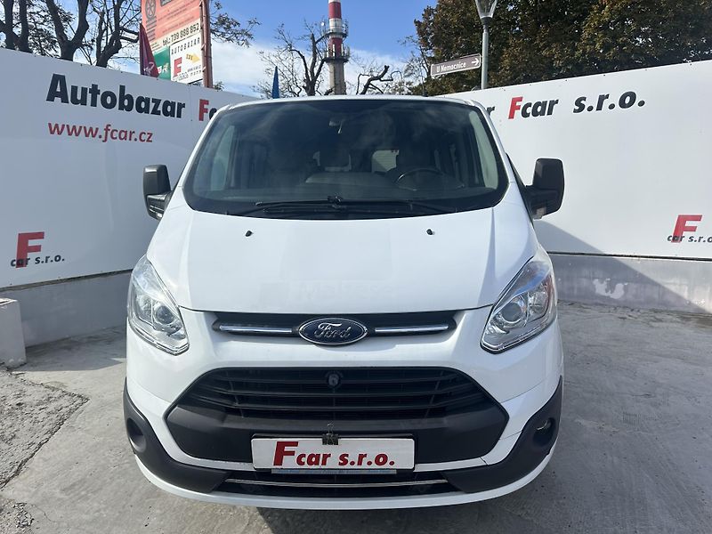Ford Transit Custom (2018) 2.0TDCi 77kW 9 míst - fotka 2 z 25
