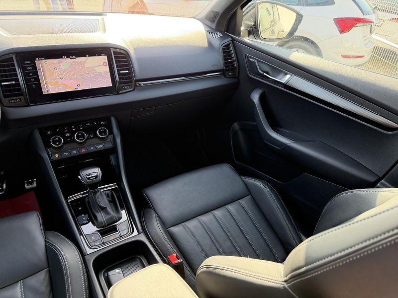 Škoda Karoq 2,0 TSi/140kW 4x4 DSG Sportlin - fotka 57 z 94