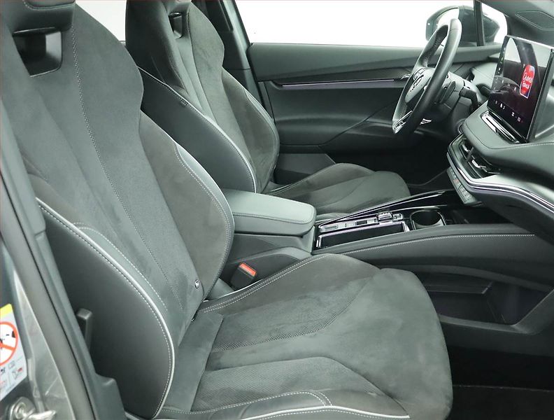 Škoda Enyaq (2023) Sportline iV 60 (62 kWh) - fotka 9 z 22