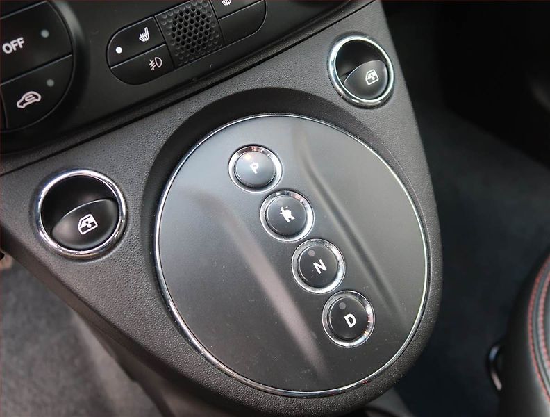 Fiat 500e (2014) 24 kWh, Automat, Tempomat - fotka 11 z 14